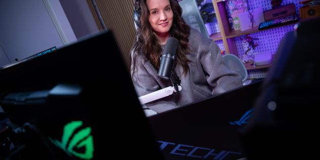Sam "Tech Girl" Wright at her PC setup, host of the Loading In podcast.